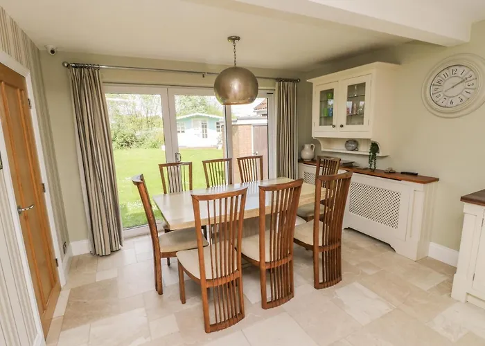 Wyvill House * Scarborough